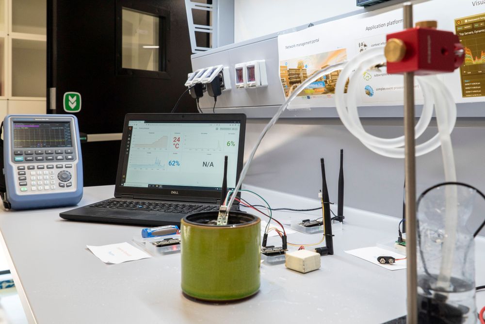 Test in the FAST PROTOTYPING area of the Sensor System Technologies Lab - Center for Sensing Solution (Eurac Research)