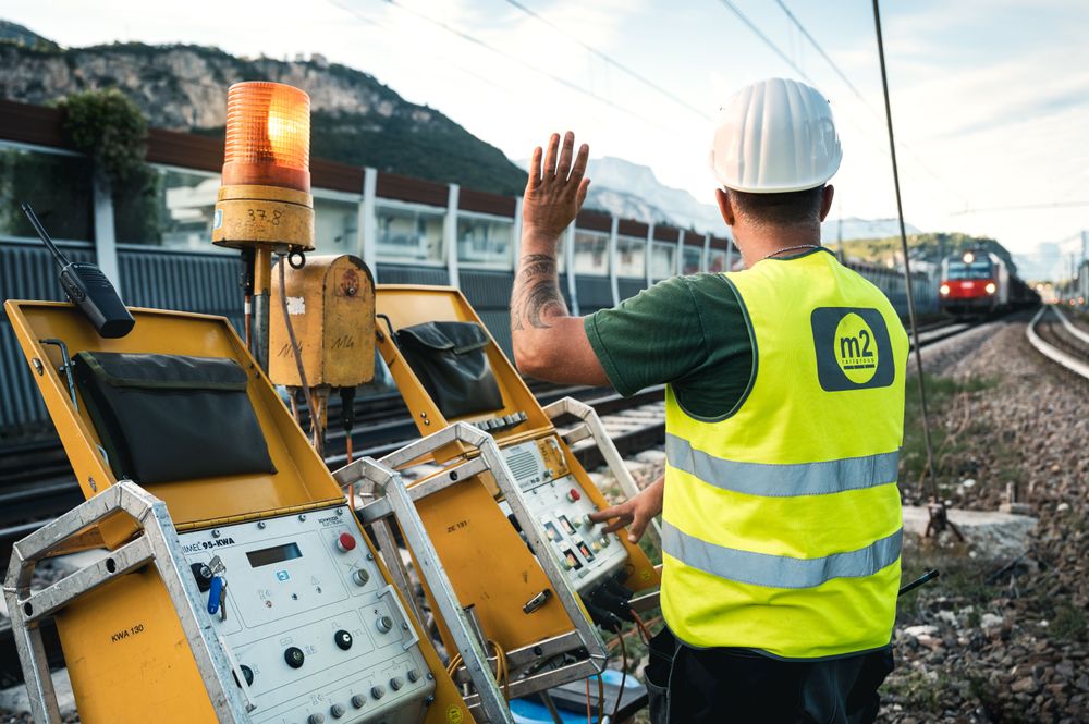 Safety on a railway work site

